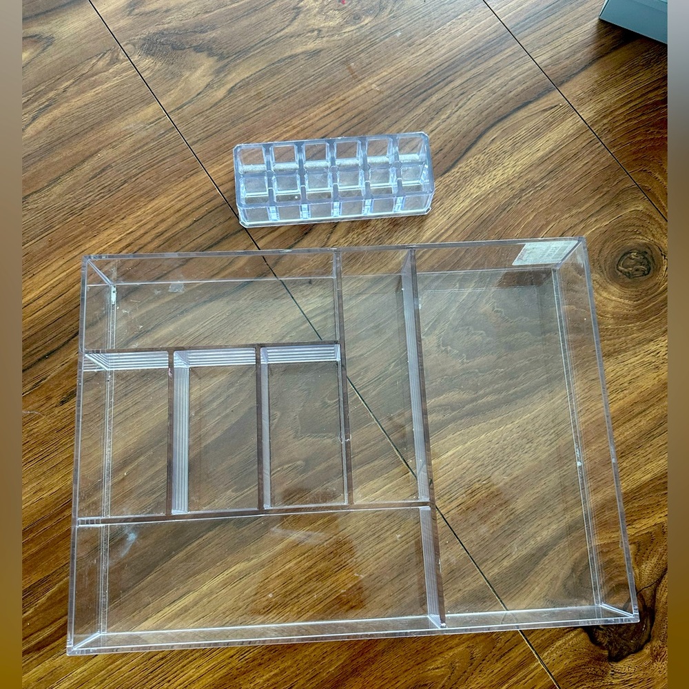 Acrylic organizers